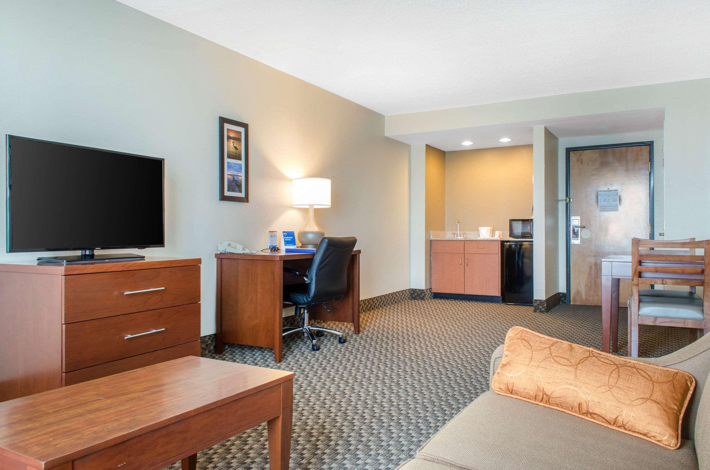 Comfort Inn & Suites Biloxi D'Iberville Exterior foto